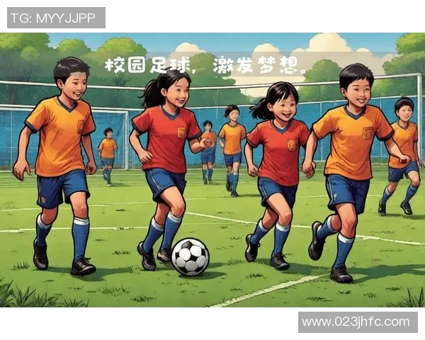 追逐梦想的打足球女孩在绿茵场上绽放青春的光彩与力量