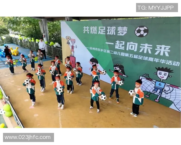 小学足球游戏推荐多种趣味活动助力孩子快乐成长